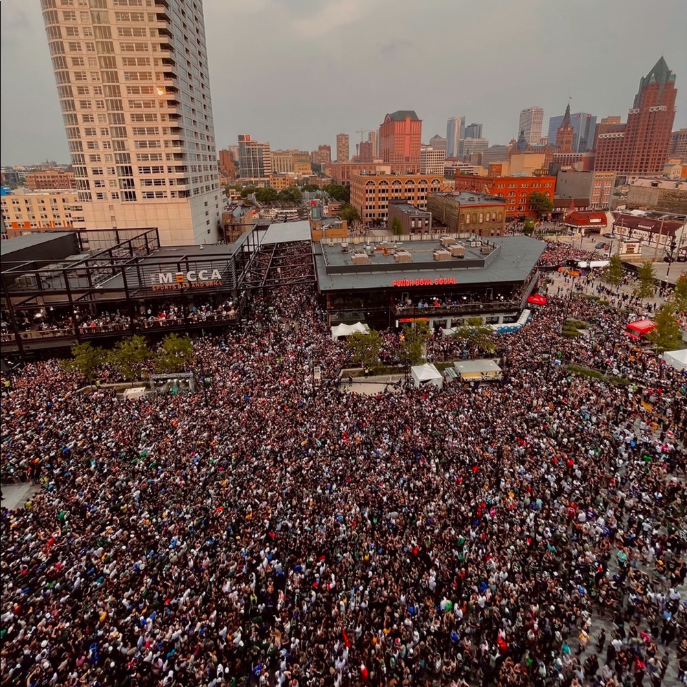 Meet your Posher, Jake